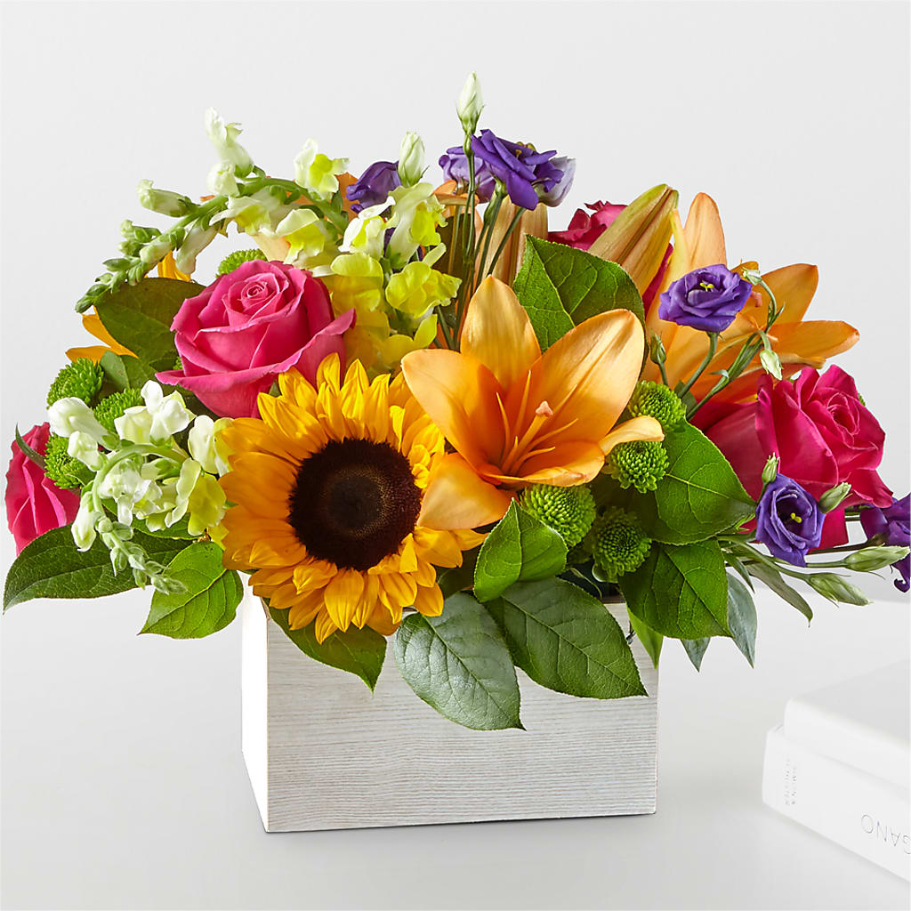 Best Day Box Bouquet – PETALS & HEARTS FLOWER SHOP, Monterey Park CA