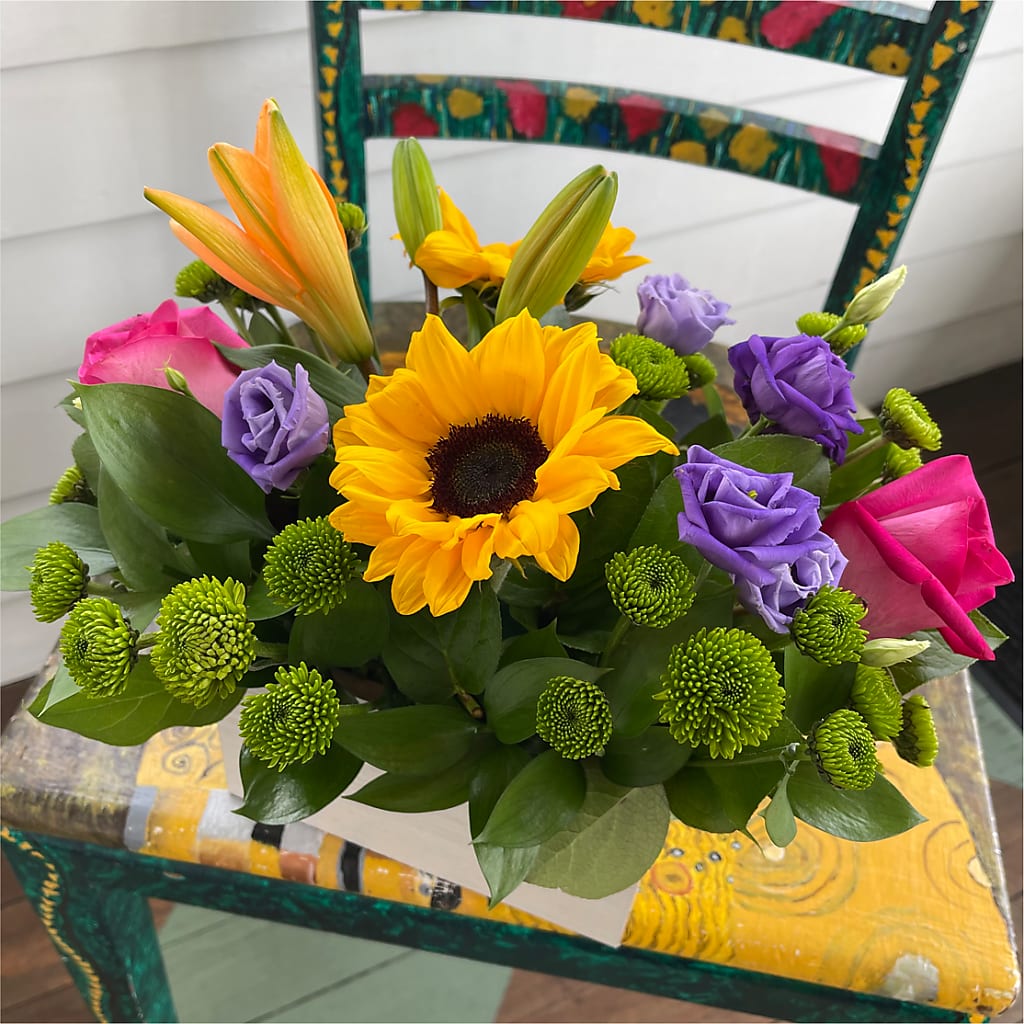 Best Day Box Bouquet – PETALS & HEARTS FLOWER SHOP, Monterey Park CA