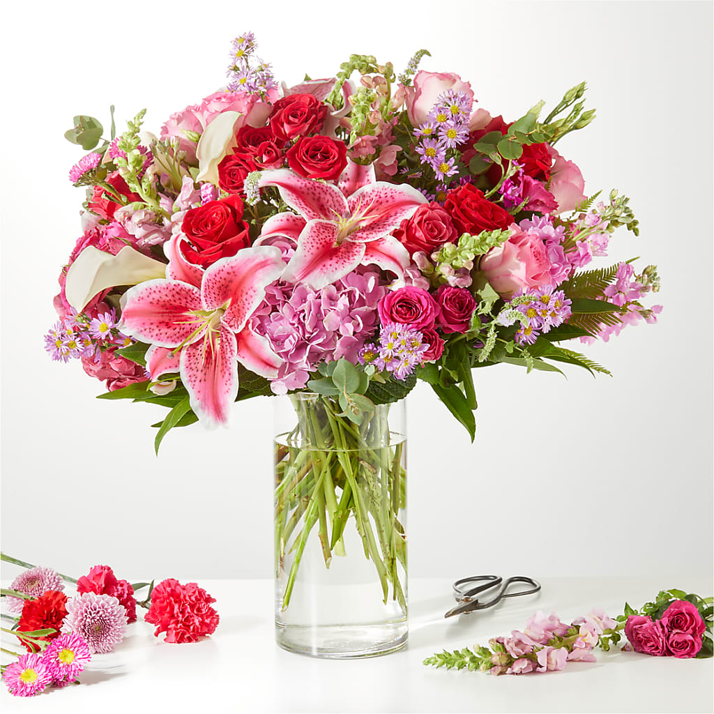Swooning Over You - A Luxury Florist Original – PETALS & HEARTS FLOWER SHOP, Monterey Park CA