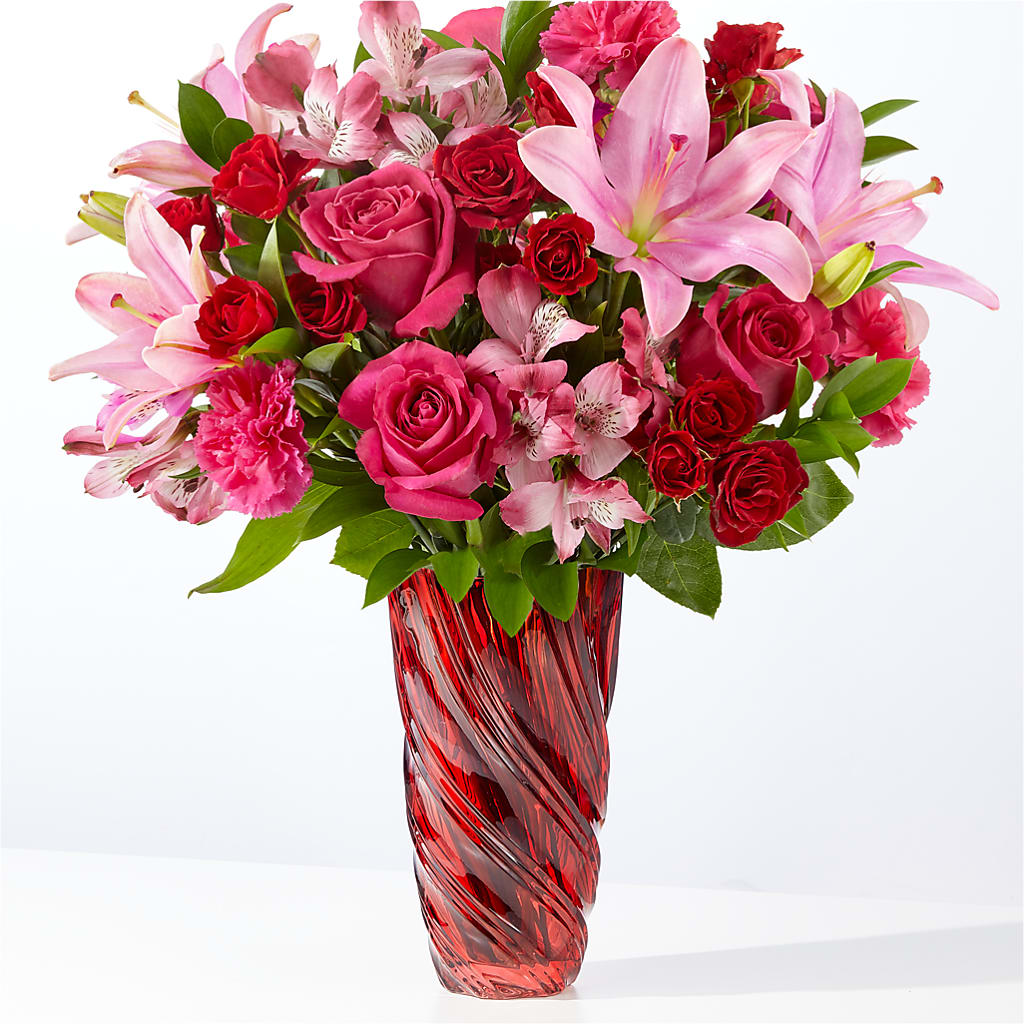 In Love Bouquet with Luxe Swirl Vase – PETALS & HEARTS FLOWER SHOP, Monterey Park CA