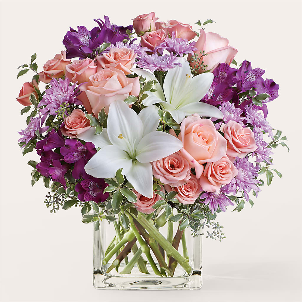 Mani Pedi Bouquet – PETALS & HEARTS FLOWER SHOP, Monterey Park CA