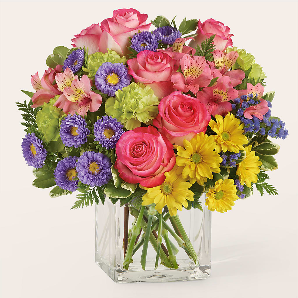 Candy Jar Bouquet – PETALS & HEARTS FLOWER SHOP, Monterey Park CA
