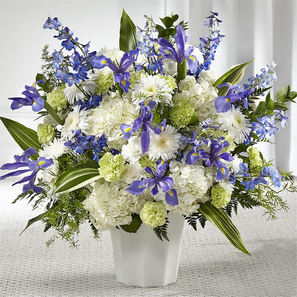 Soft Serenity Floor Basket – PETALS & HEARTS FLOWER SHOP, Monterey Park CA