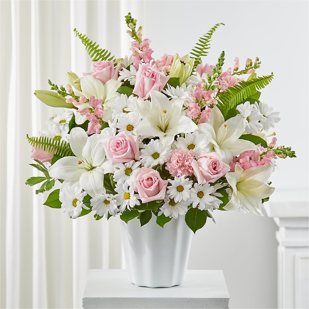 Soft Touch Tabletop Basket – PETALS & HEARTS FLOWER SHOP, Monterey Park CA