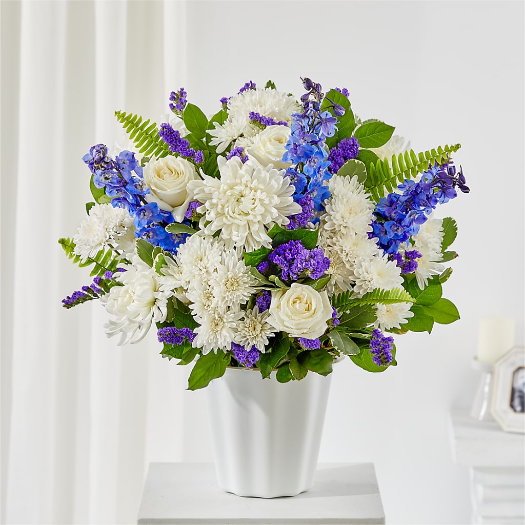 Hold Dear Tabletop Basket – PETALS & HEARTS FLOWER SHOP, Monterey Park CA