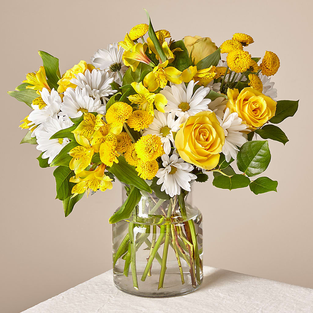 Sunny Sentiments Bouquet – PETALS & HEARTS FLOWER SHOP, Monterey Park CA