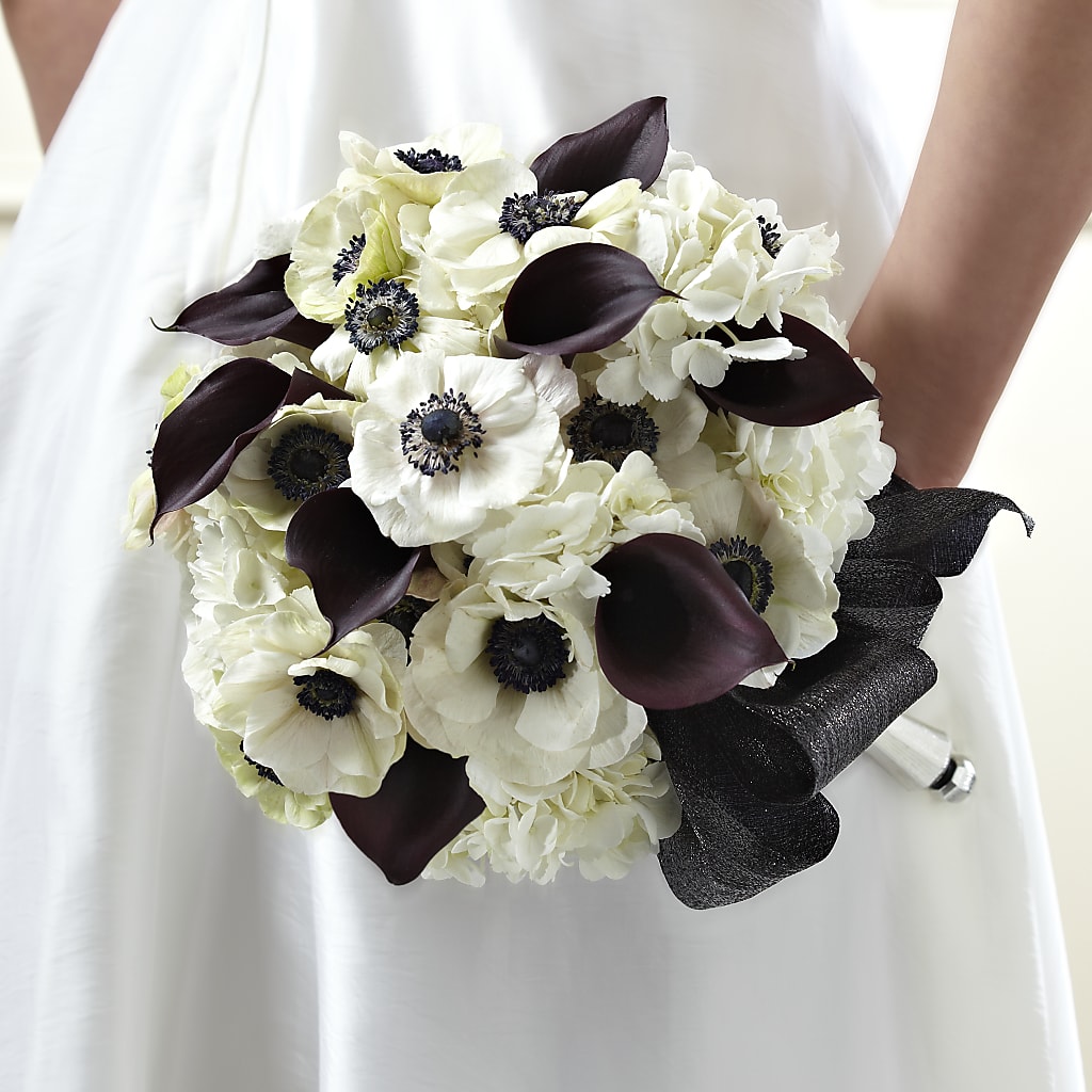 To Have and To Hold Bouquet – PETALS & HEARTS FLOWER SHOP, Monterey Park CA
