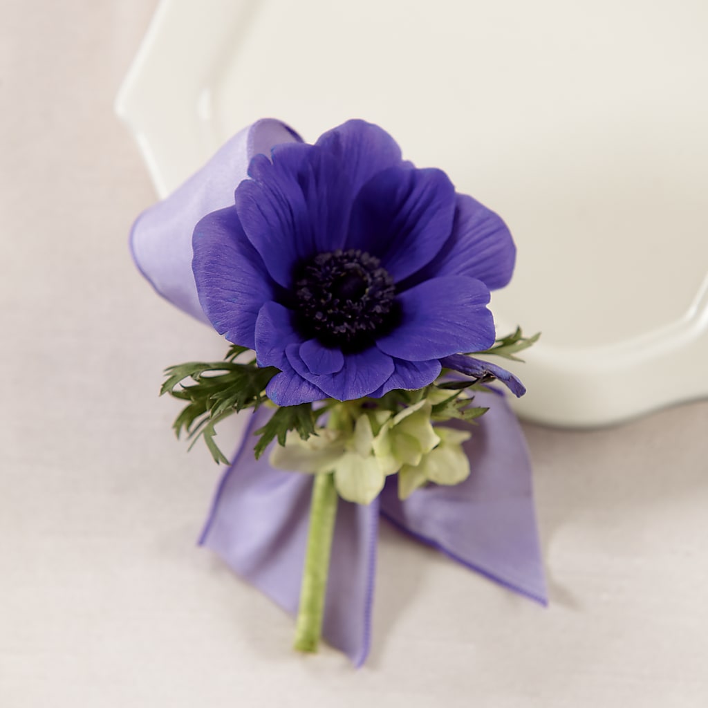 Purple Passion Boutonniere – PETALS & HEARTS FLOWER SHOP, Monterey Park CA