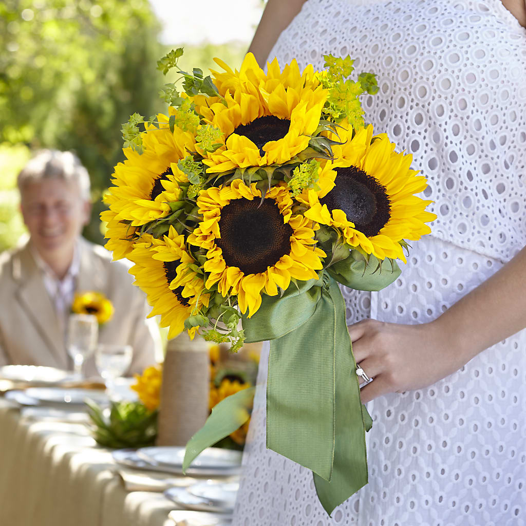 Free Spirit Bouquet – PETALS & HEARTS FLOWER SHOP, Monterey Park CA