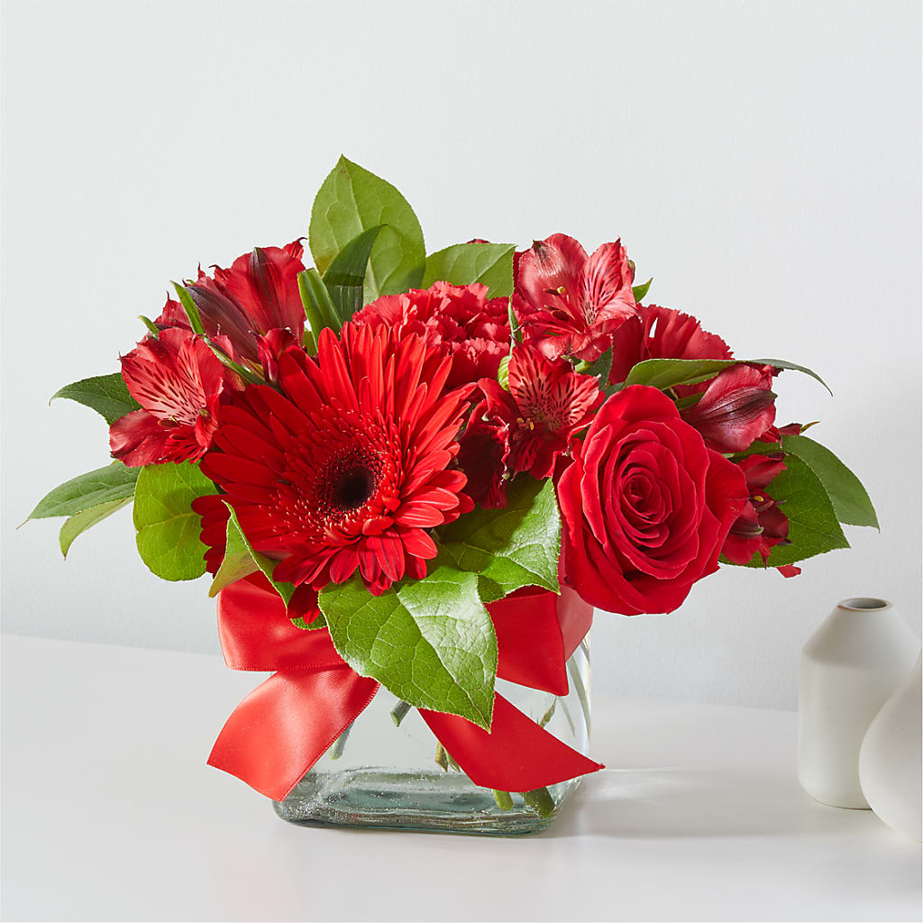 Red Hot Bouquet – PETALS & HEARTS FLOWER SHOP, Monterey Park CA