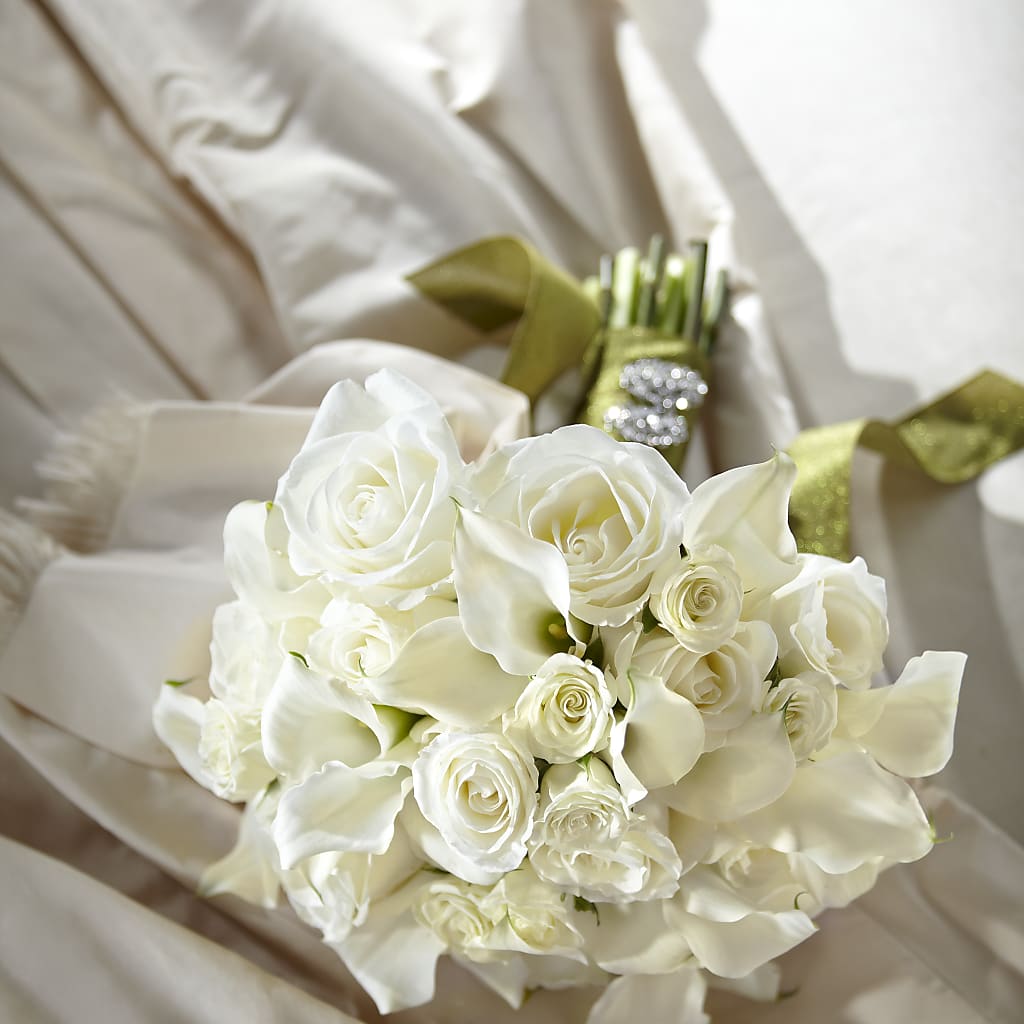 Serene Highness Bouquet – PETALS & HEARTS FLOWER SHOP, Monterey Park CA