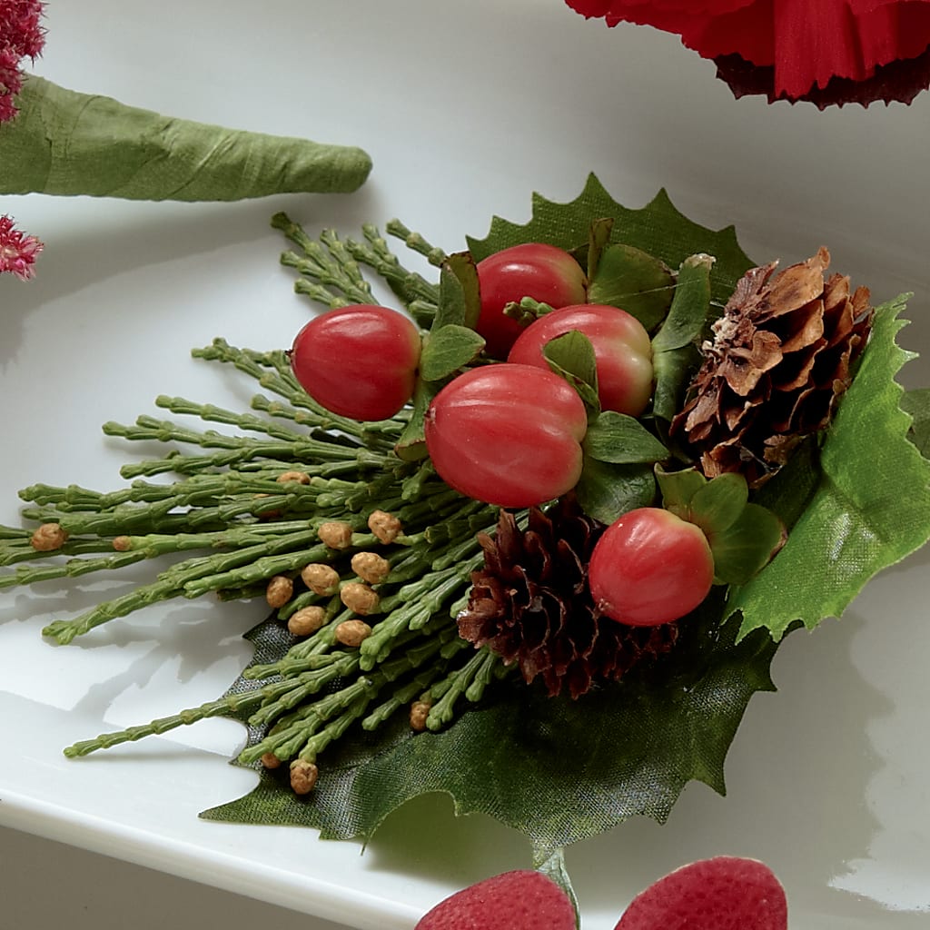 Red Berry Boutonniere – PETALS & HEARTS FLOWER SHOP, Monterey Park CA