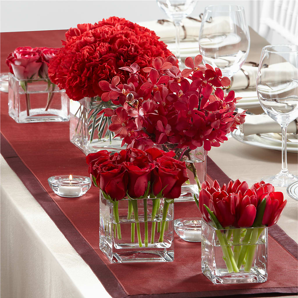 Modern Grace Centerpiece – PETALS & HEARTS FLOWER SHOP, Monterey Park CA