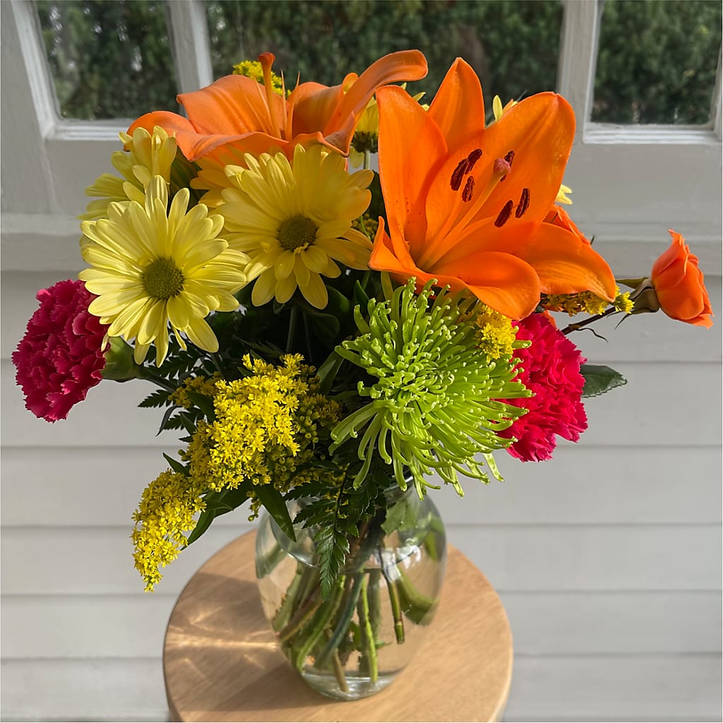 Bold & Bright – A Florist Original – PETALS & HEARTS FLOWER SHOP, Monterey Park CA