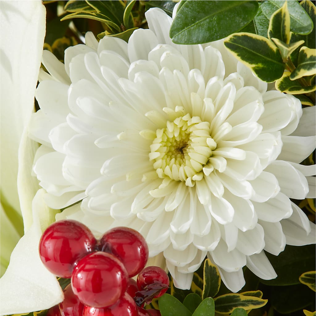 Festive Moments Tree – PETALS & HEARTS FLOWER SHOP, Monterey Park CA