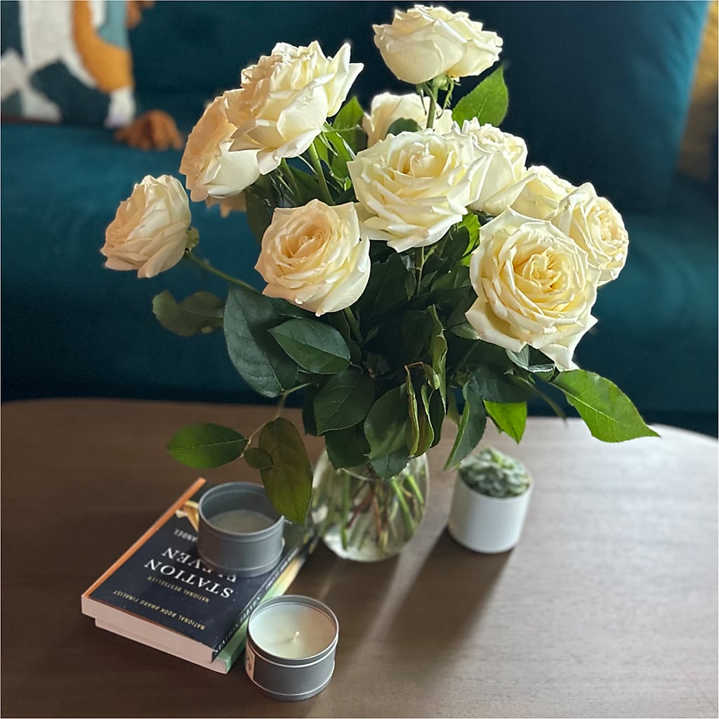 Long Stem Yellow Rose Bouquet – PETALS & HEARTS FLOWER SHOP, Monterey Park CA