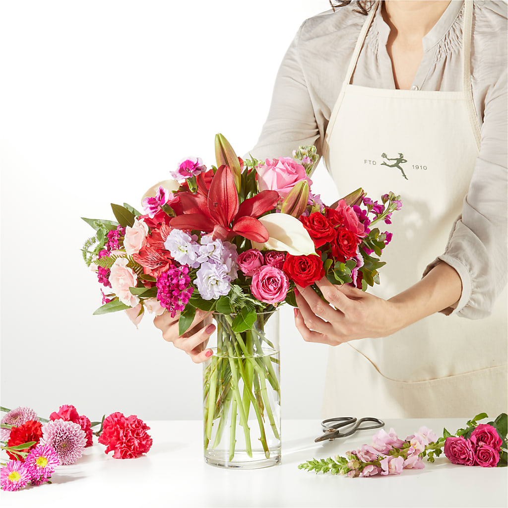 Swooning Over You - A Luxury Florist Original – PETALS & HEARTS FLOWER SHOP, Monterey Park CA