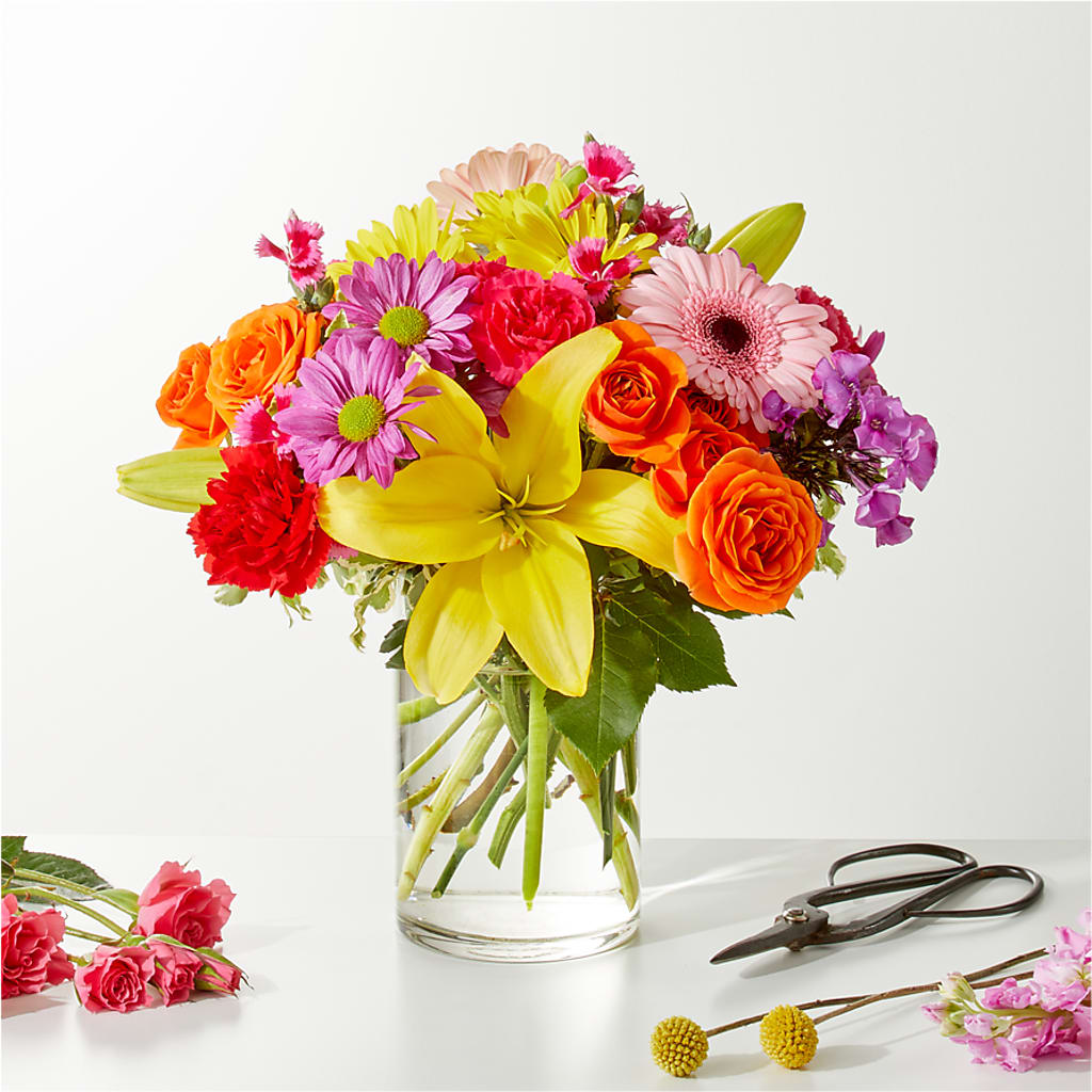 Cue the Confetti - A Florist Original – PETALS & HEARTS FLOWER SHOP, Monterey Park CA
