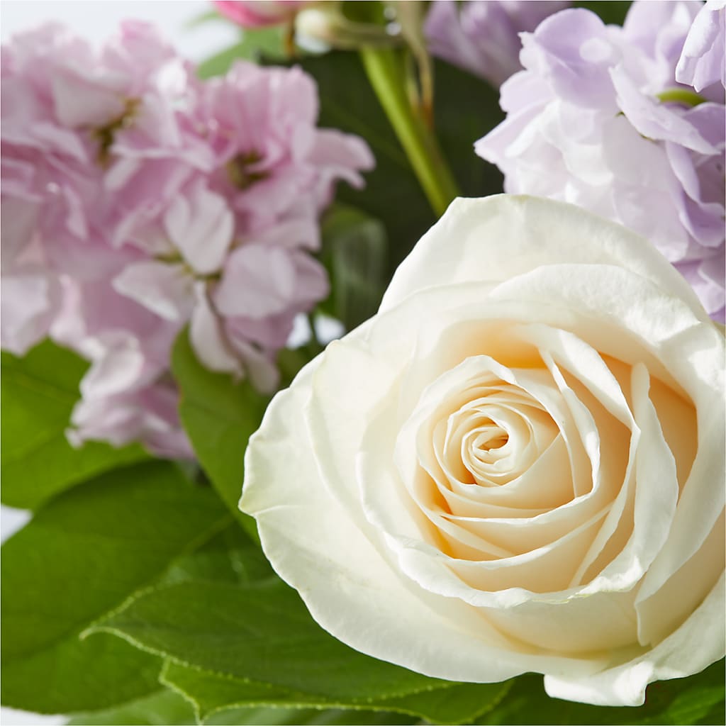Springtime Spritz Bouquet – PETALS & HEARTS FLOWER SHOP, Monterey Park CA