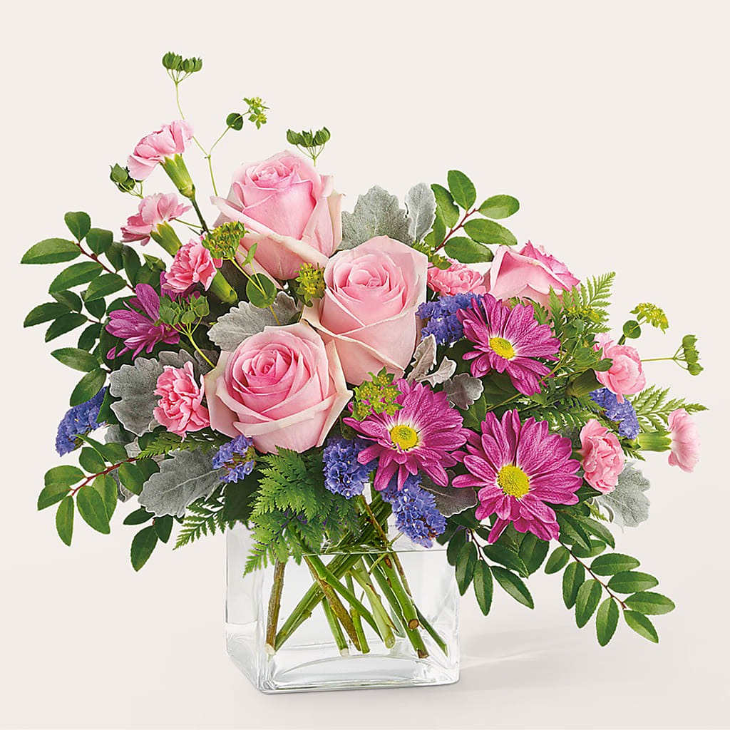 Starlet Bouquet – PETALS & HEARTS FLOWER SHOP, Monterey Park CA