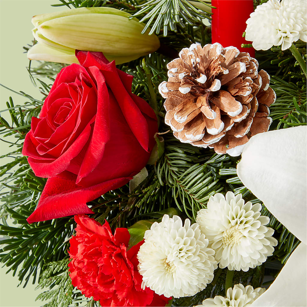 Seasonal Festivities Centerpiece – PETALS & HEARTS FLOWER SHOP, Monterey Park CA