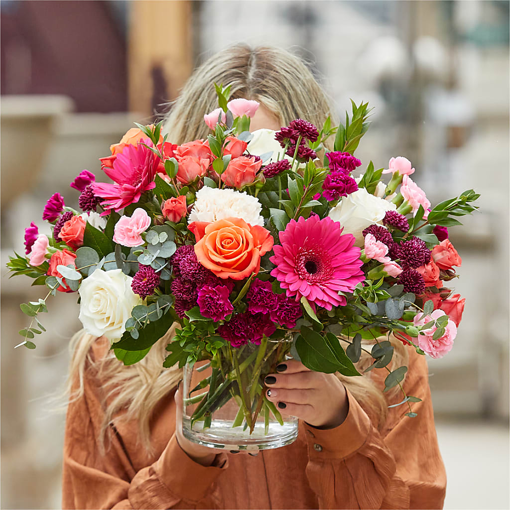 Smell the Roses Bouquet – PETALS & HEARTS FLOWER SHOP, Monterey Park CA
