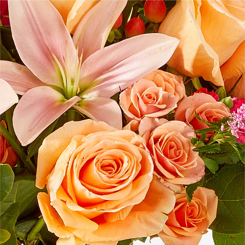 Bisous Bouquet – PETALS & HEARTS FLOWER SHOP, Monterey Park CA