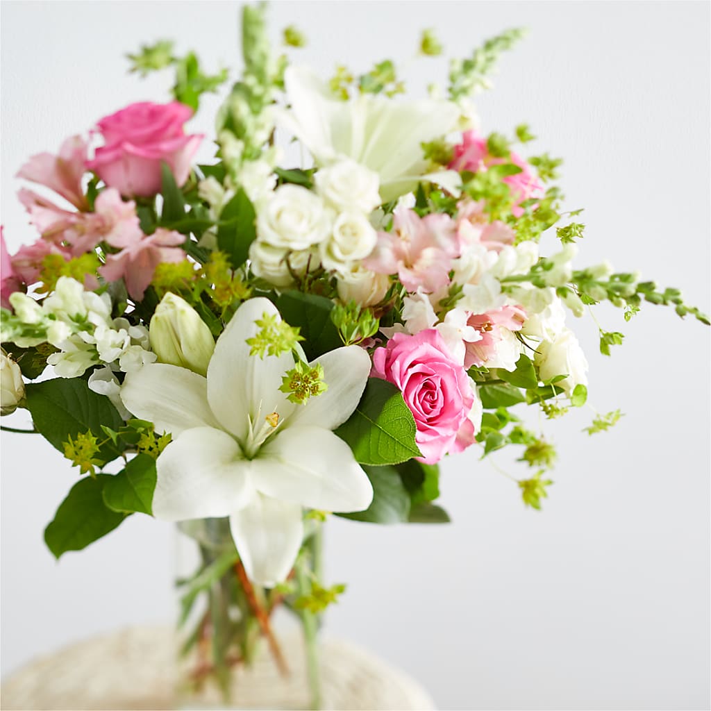 Fondly Bouquet – PETALS & HEARTS FLOWER SHOP, Monterey Park CA