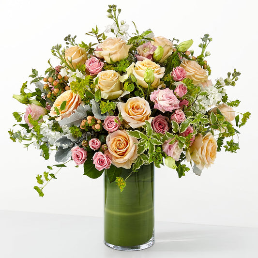 The Glamour Shot – PETALS & HEARTS FLOWER SHOP, Monterey Park CA